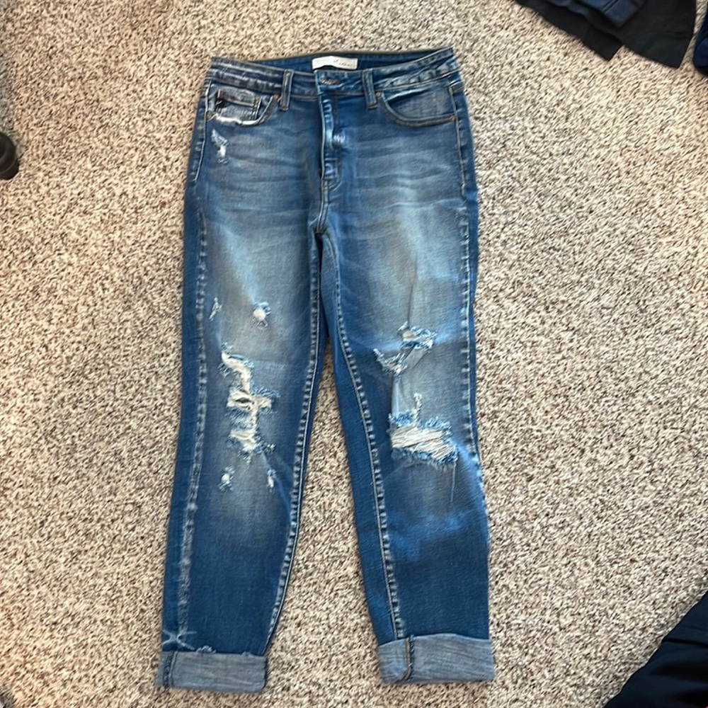 KanCan Distressed Jeans